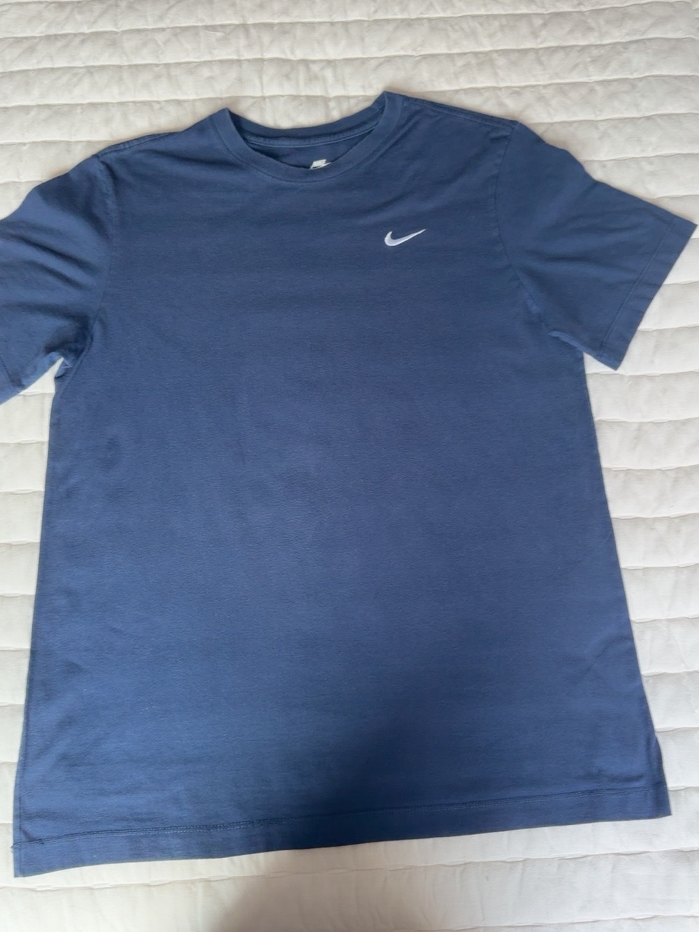 Nike Men’s The Nike Tee T-Shirt Size M Blue Short Sleeve Swoosh